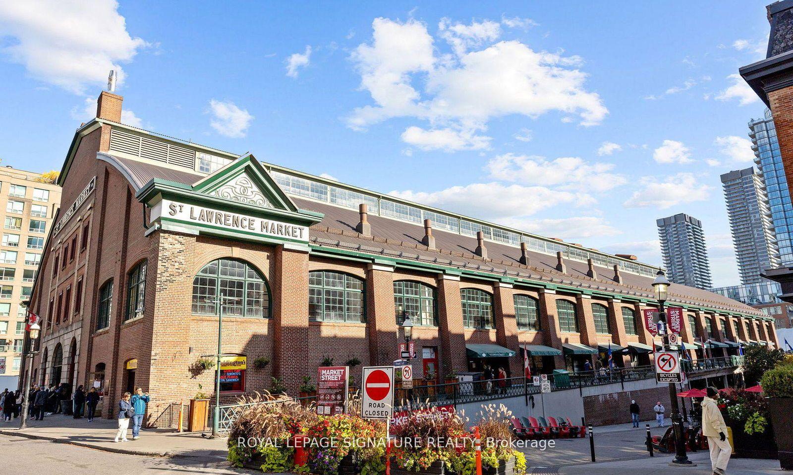 2 Bedrooms Condo at 1 The Esplanade, Toronto For sale