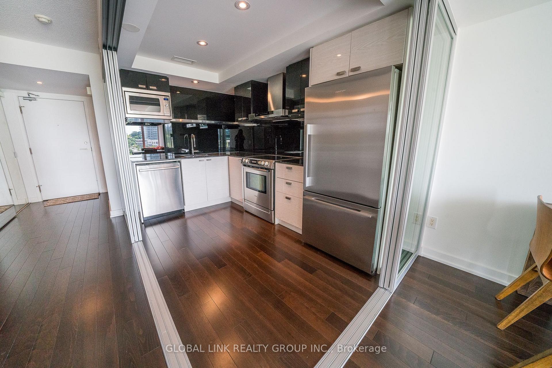 1 Bedroom Condo at 121 Mcmahon, Toronto For sale