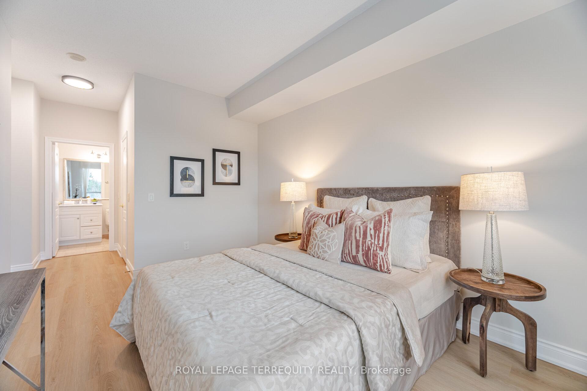 2 Bedrooms Condo at 1101 Leslie,  Toronto For sale