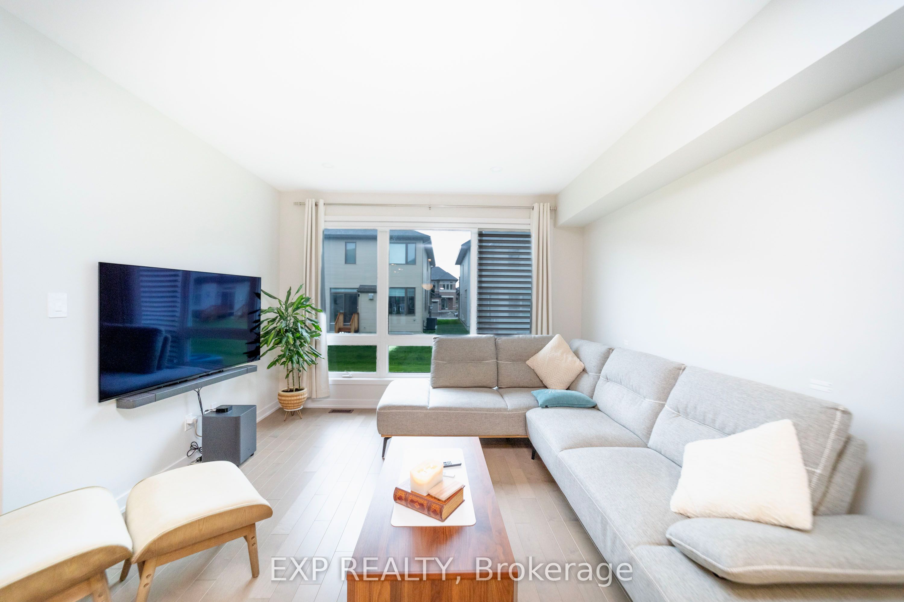 230 FINSBURY Avenue, Stittsville - Munster - Richmond 8203 - Stittsville (South)