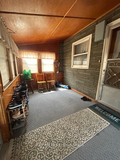 16 Berry Street, Chatham-Kent, ON N7M 3B1