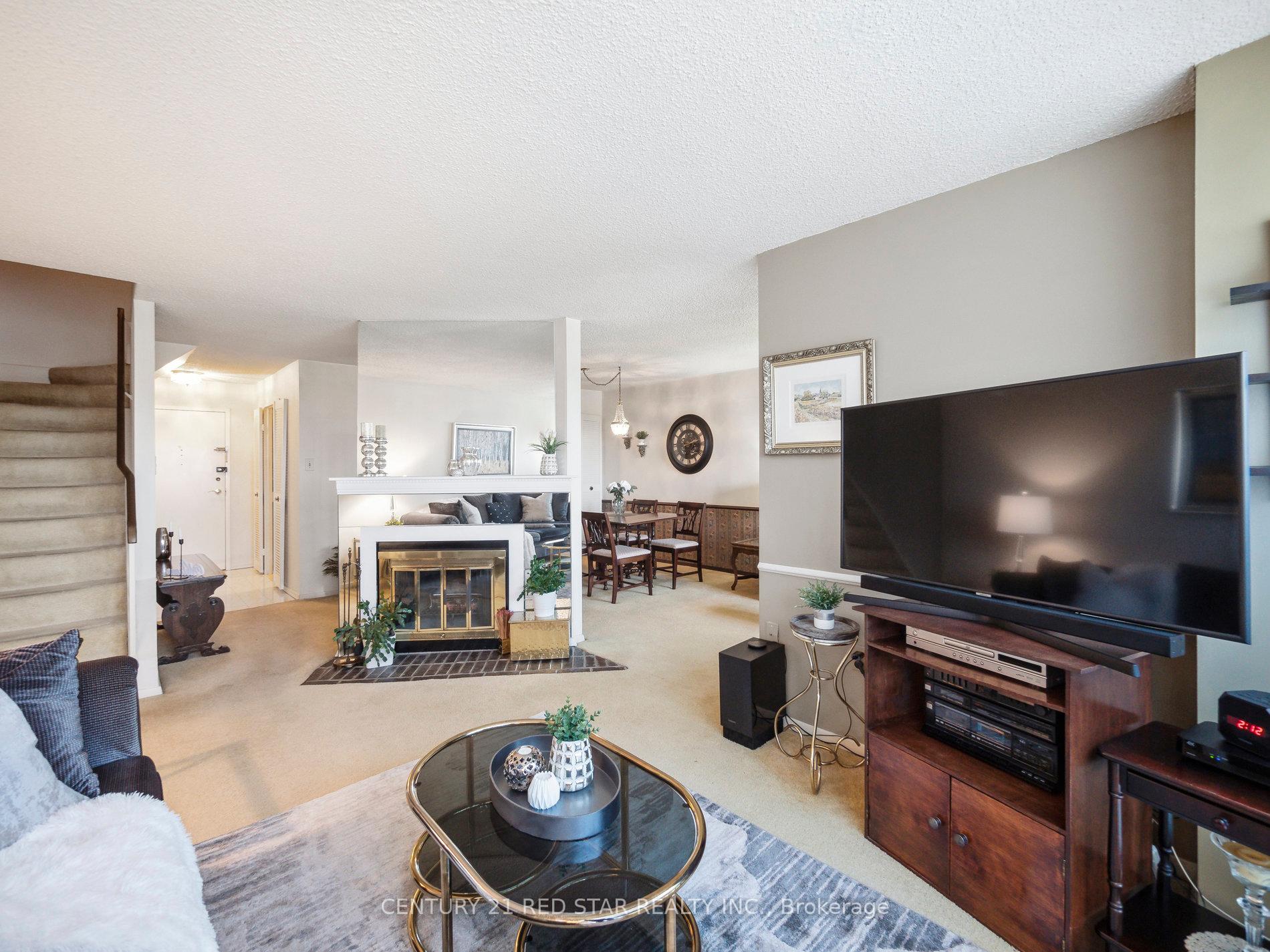 2 Bedrooms Condo at 4001 Don Mills, Toronto For sale