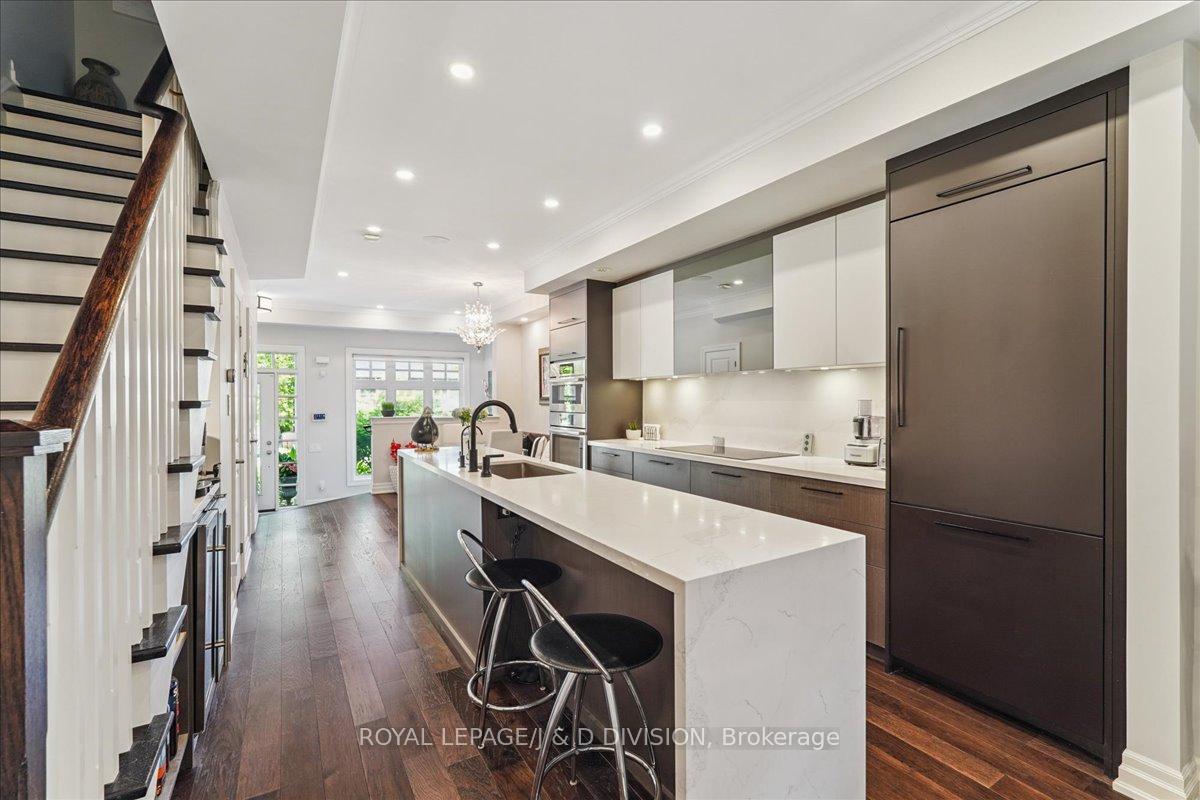 4 Bedrooms Condo at 361 Roehampton, Toronto For sale