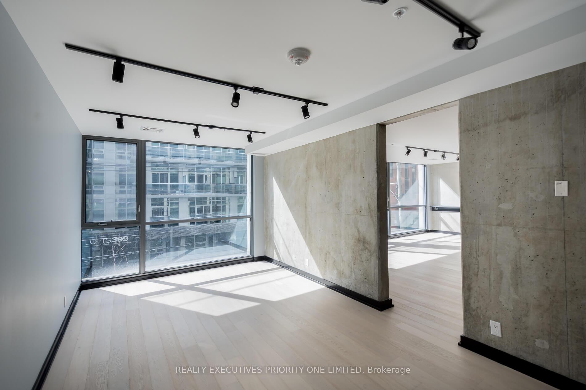 1 Bedroom Condo at 39 Brant, Toronto For sale