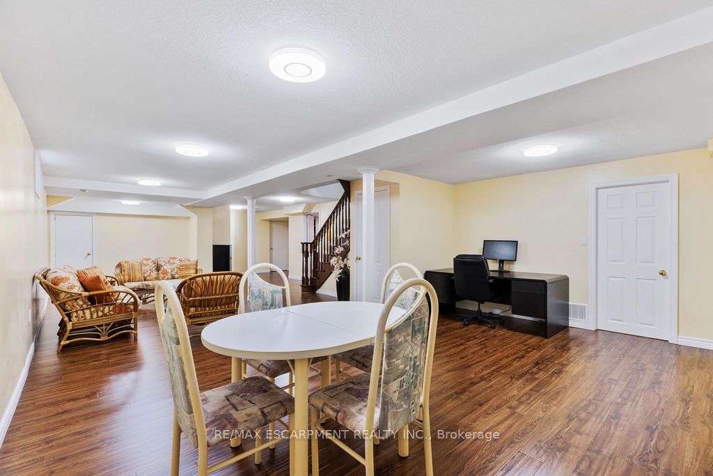 5100 Fallingbrook Drive