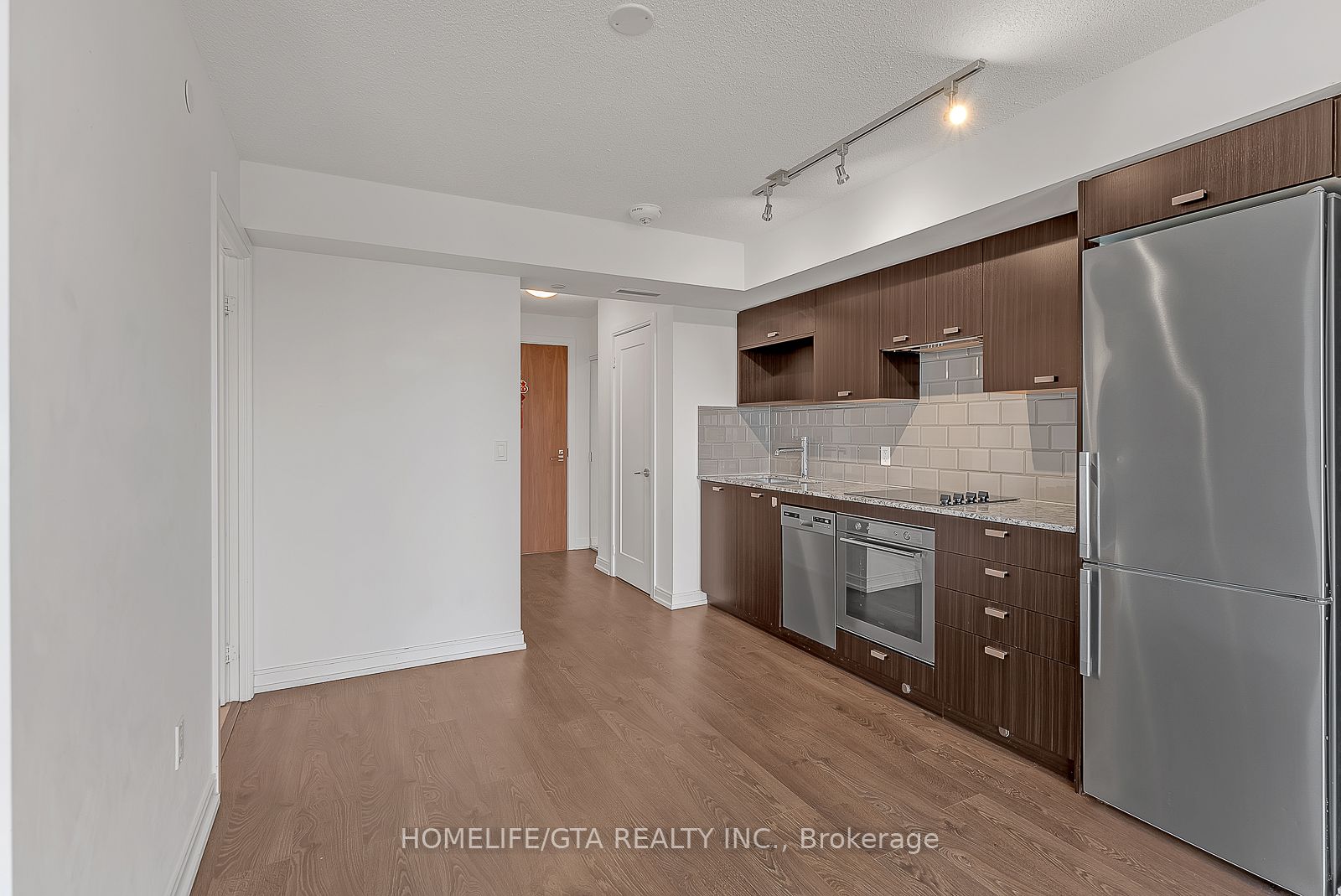 275 Village Green Square, #2121