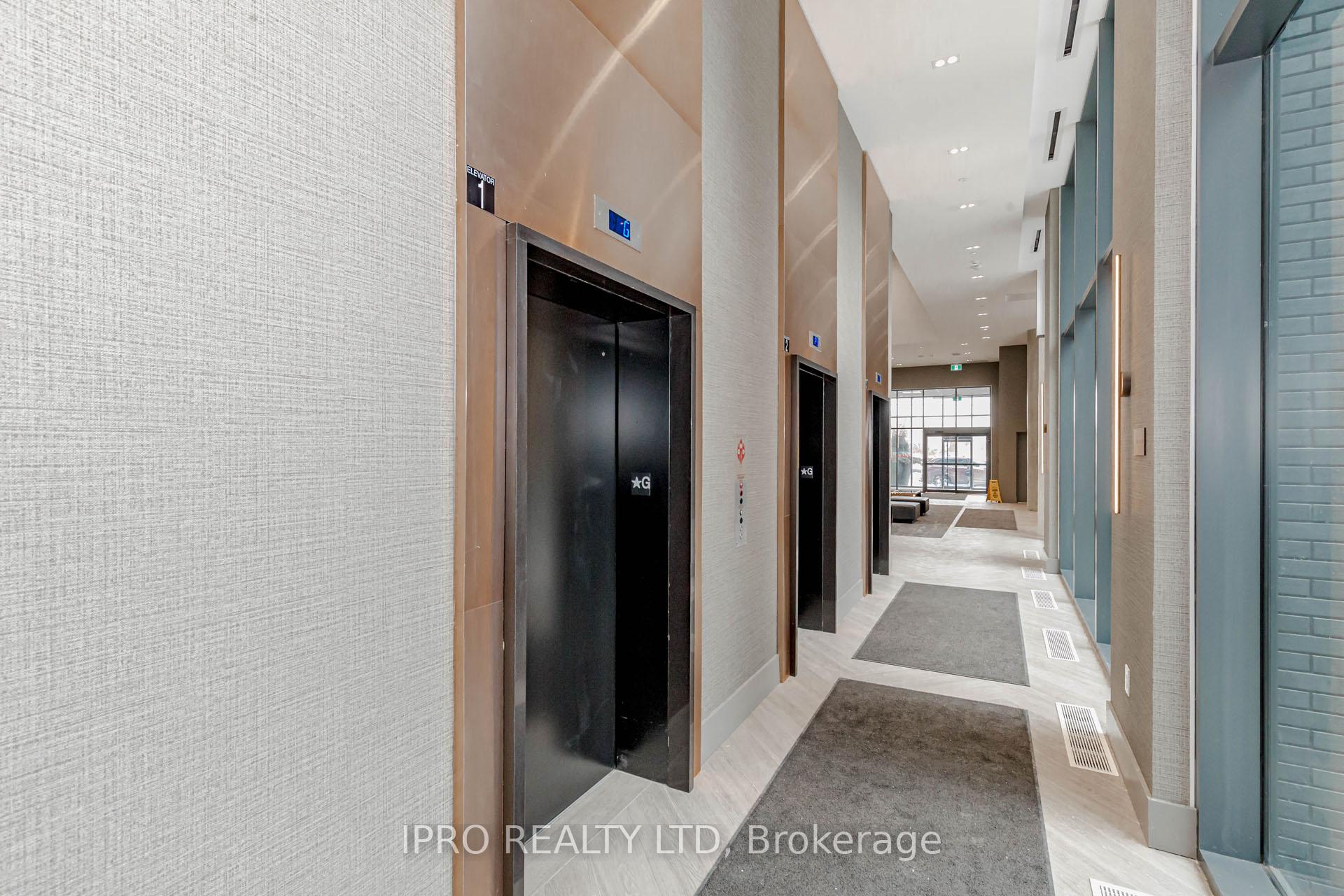 2 Bedrooms Condo at 2450 OLD BRONTE, Oakville For sale