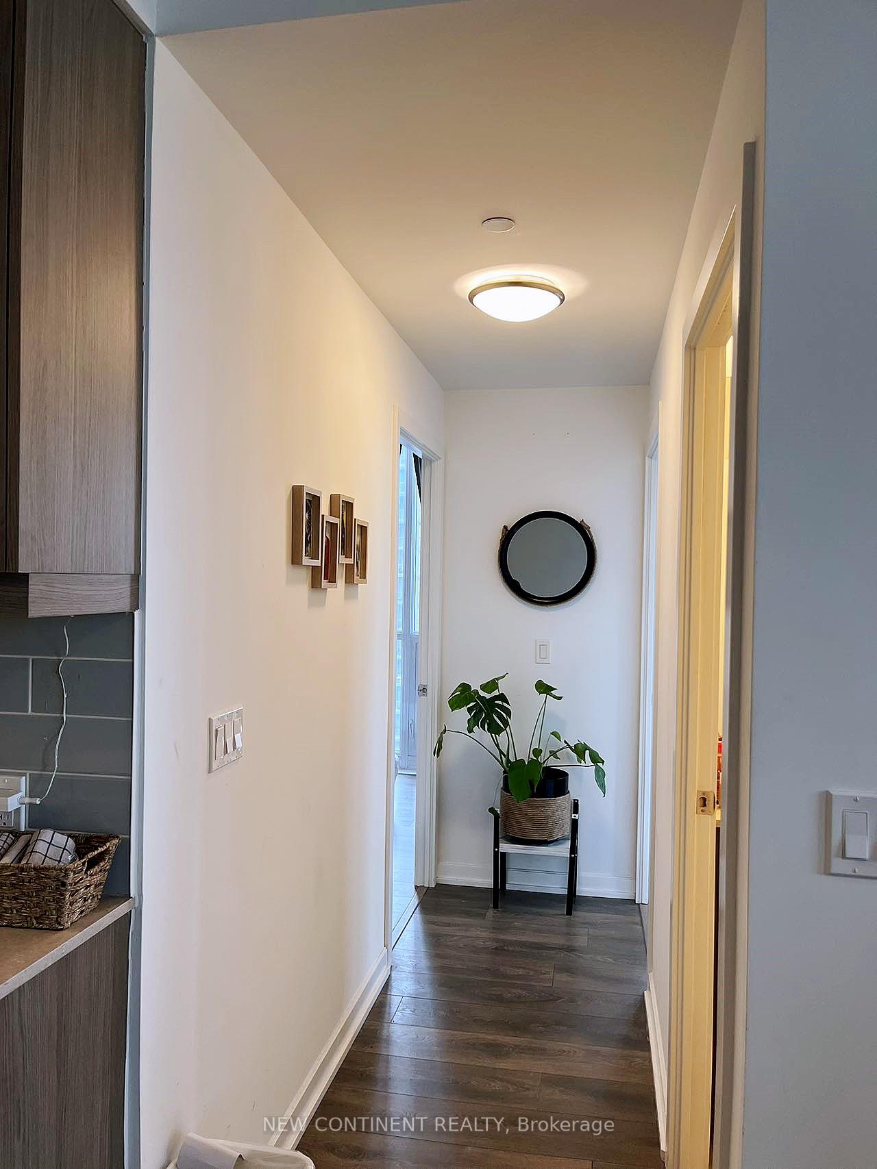 2 Bedrooms Condo at 32 Forest Manor,  Toronto For sale