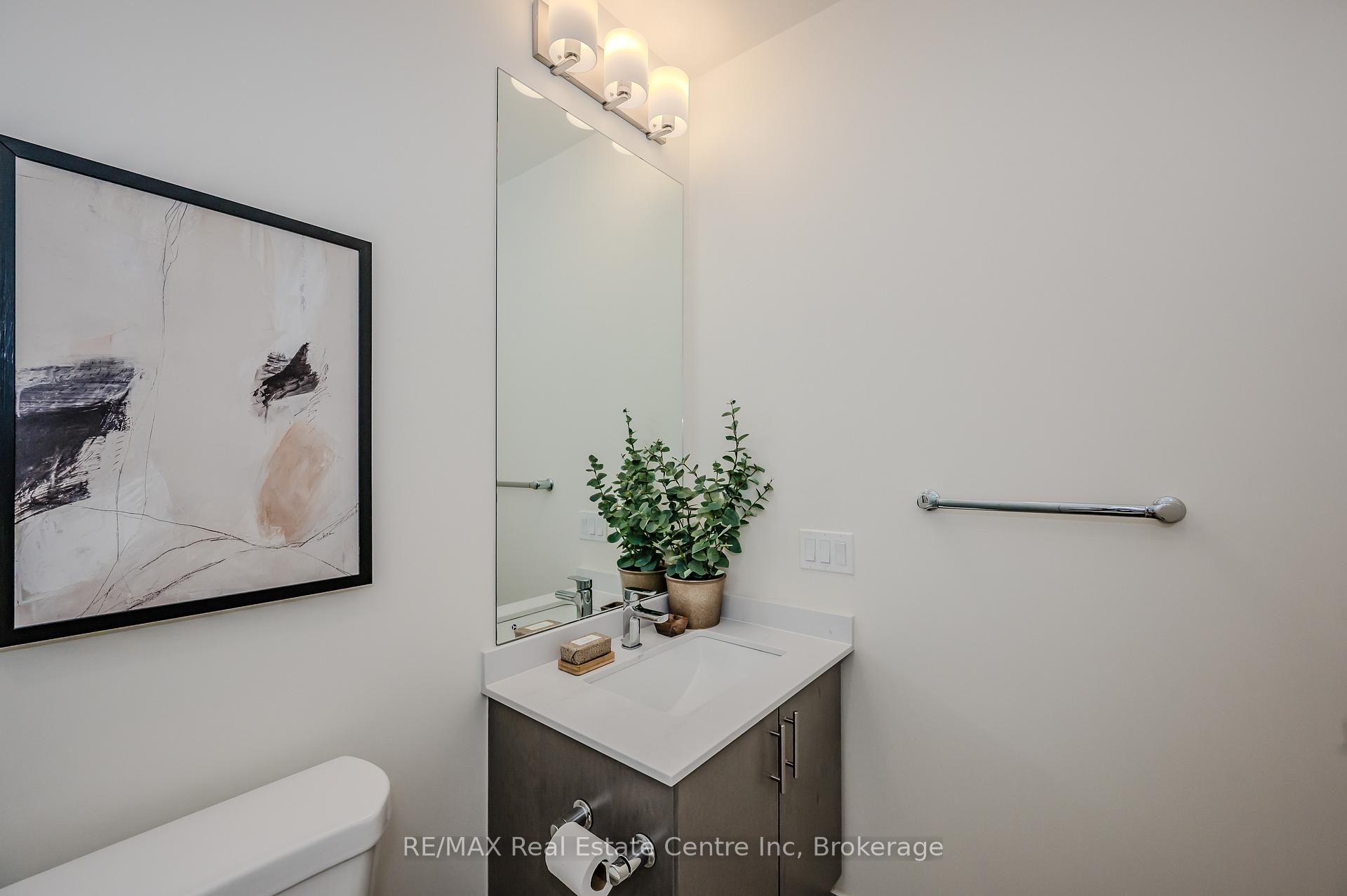2 Bedrooms Condo at 9000 Jane, Vaughan For sale
