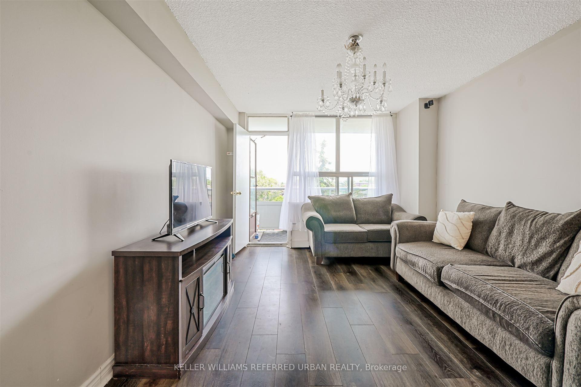 2 Bedrooms Condo at 940 Caledonia, Toronto For sale