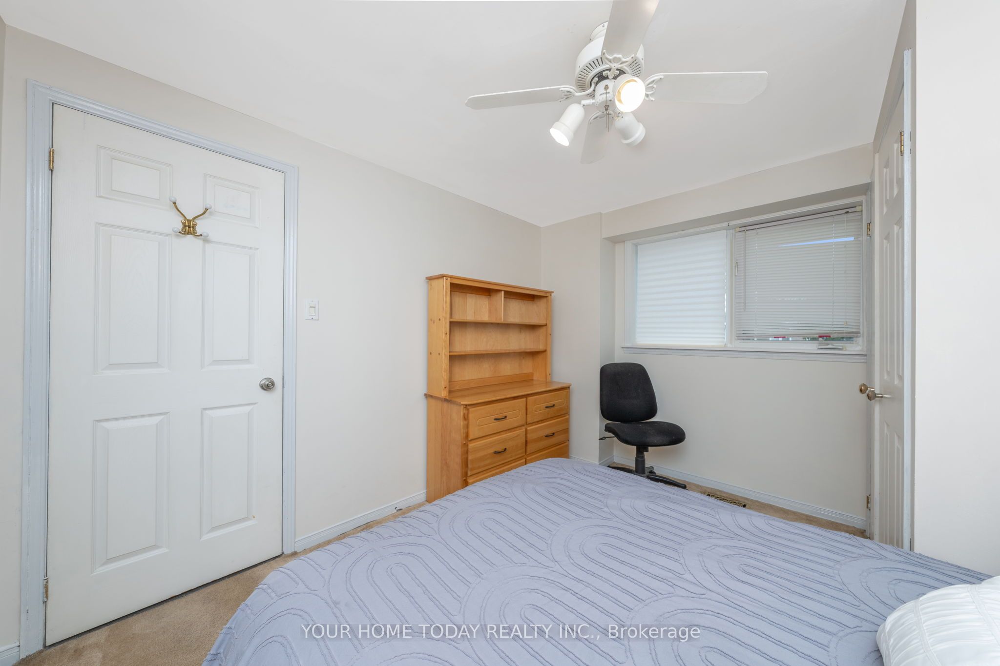 47 Irwin Crescent