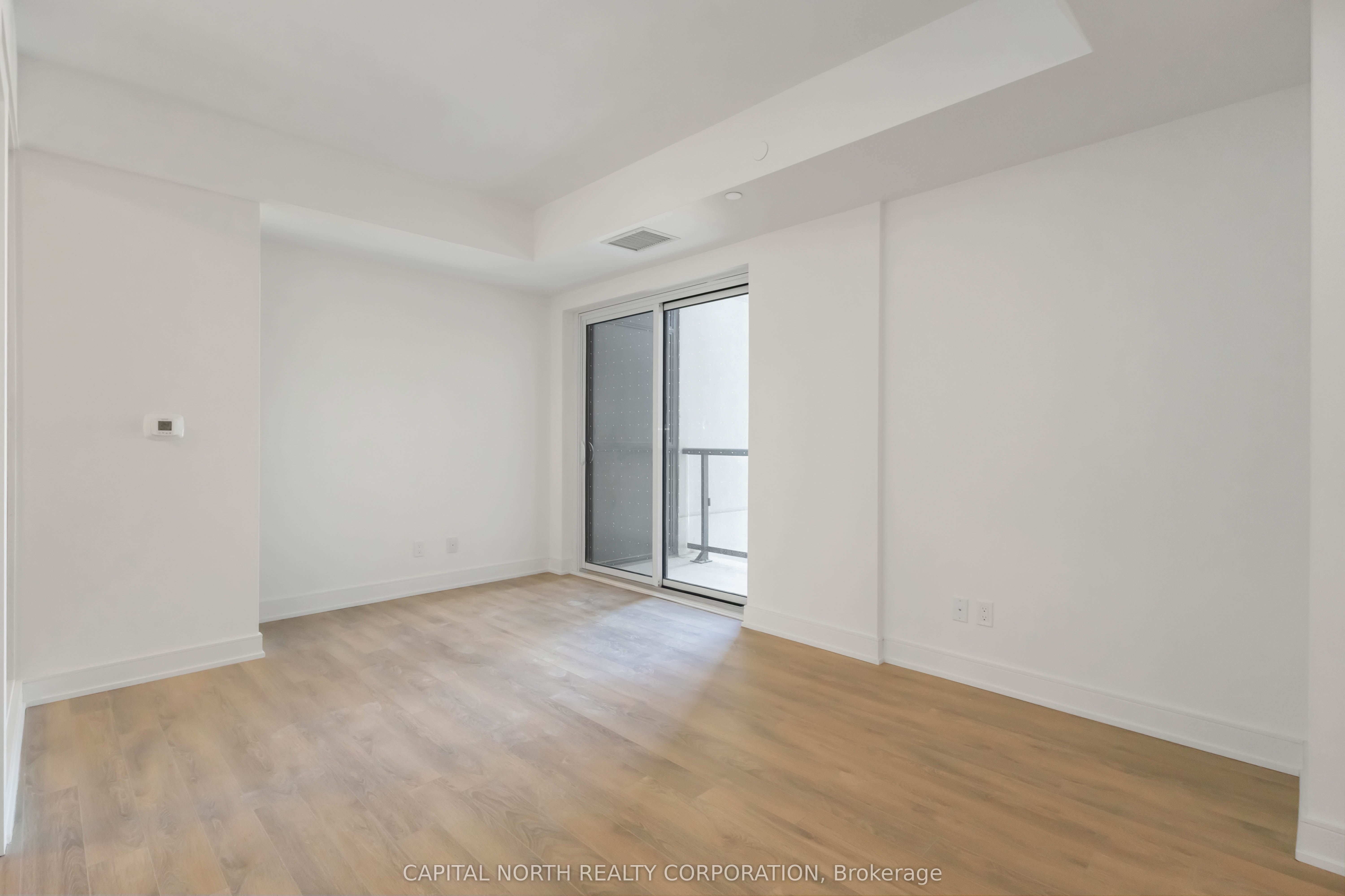 1350 Ellesmere Road, #527