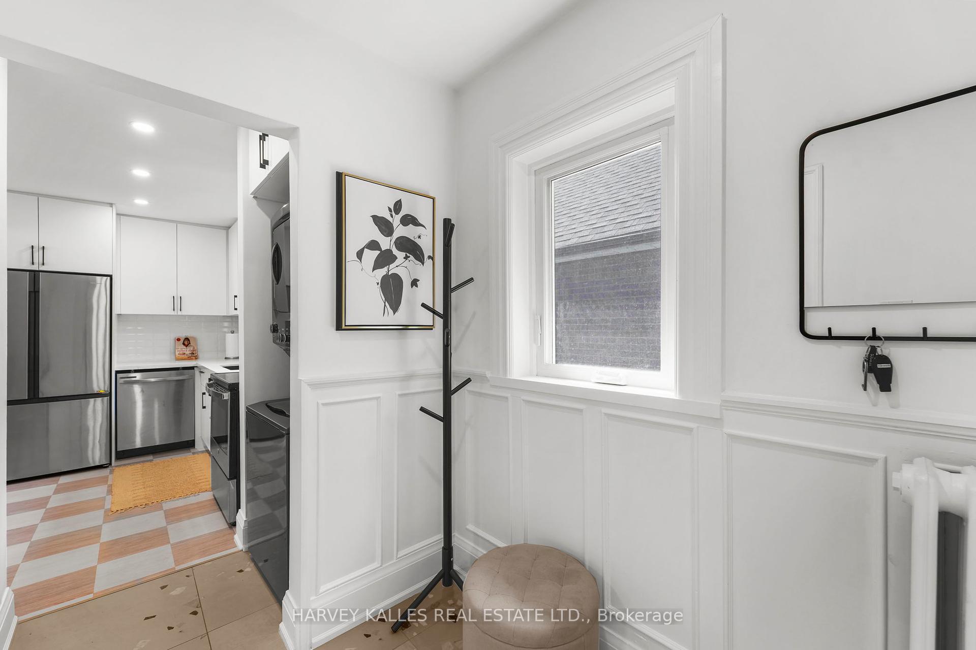243 Northcliffe Boulevard