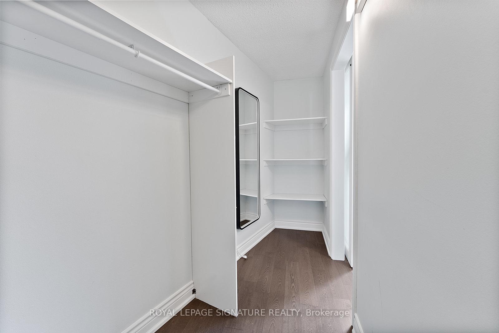 1 Bedroom Condo at 70 Jenny Wrenway, Toronto For sale