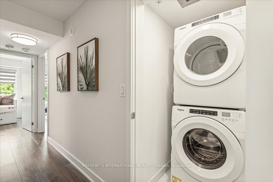 https://trreb-image.ampre.ca/zEEoZNVpxB27RvtlVLmM4I0UGNfz1z5VjdIIUdTE5Tk/rs:fit:960:960/wm:.5:so:0:50:.4/wmsh:10/wmt:PHNwYW4gZm9yZWdyb3VuZD0nd2hpdGUnIGZvbnQ9JzY4Jz5TT1RIRUJZYFMgSU5URVJOQVRJT05BTCBSRUFMVFkgQ0FOQURBLCBCcm9rZXJhZ2U8L3NwYW4-/L3RycmViL2xpc3RpbmdzLzQwLzQ4LzgwLzAxL3AvOGMzY2VkNzItMTY0MC00YTM1LWFmNmQtMDhiNzdkZjlhY2U2LmpwZw.jpg