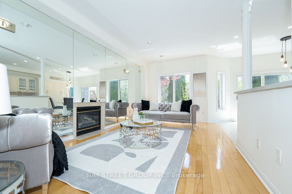 68 Sapphire Drive, Richmond Hill, ON L4S 2E6