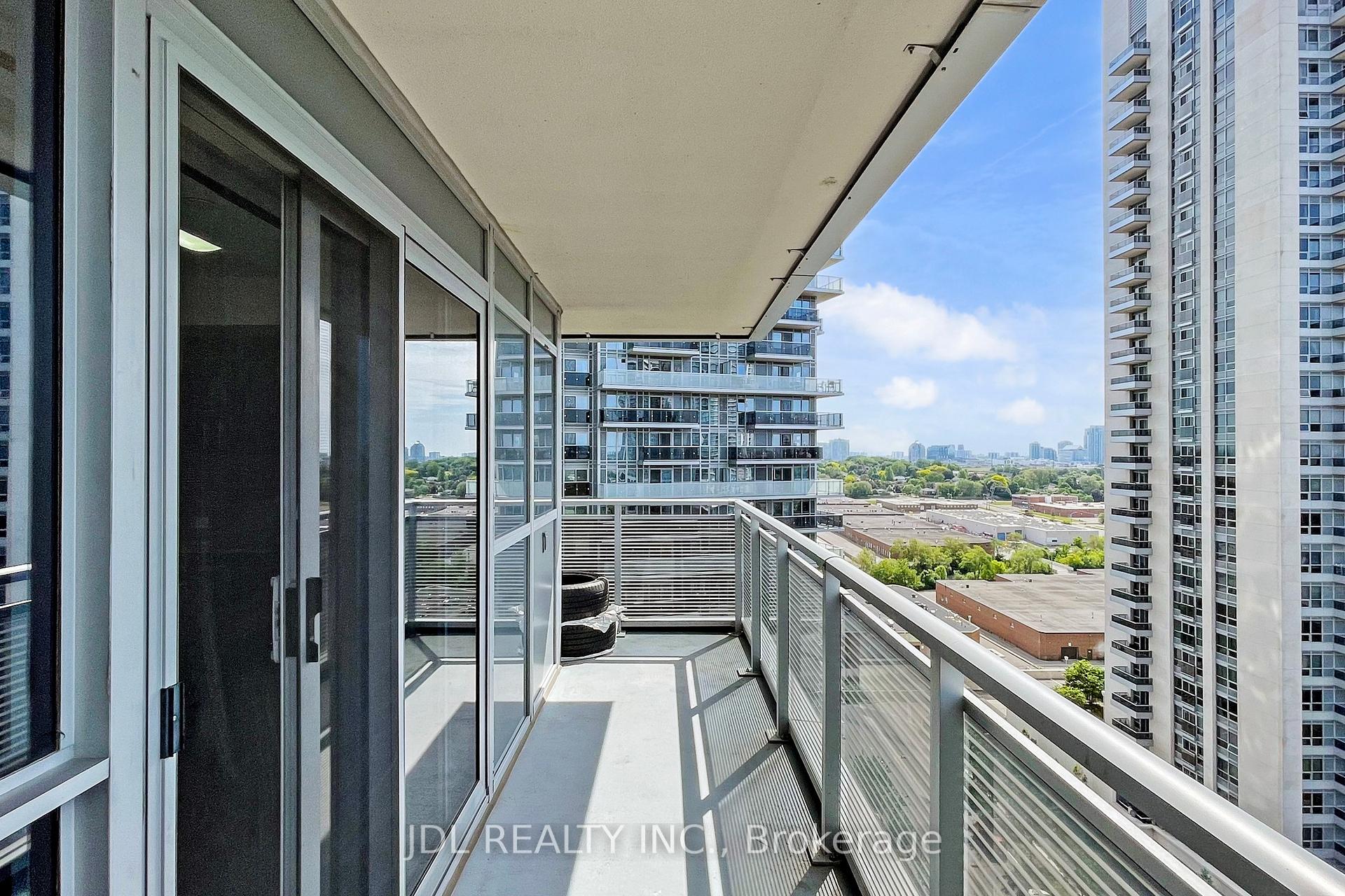 2 Bedrooms Condo at 255 Village Green, Toronto For sale