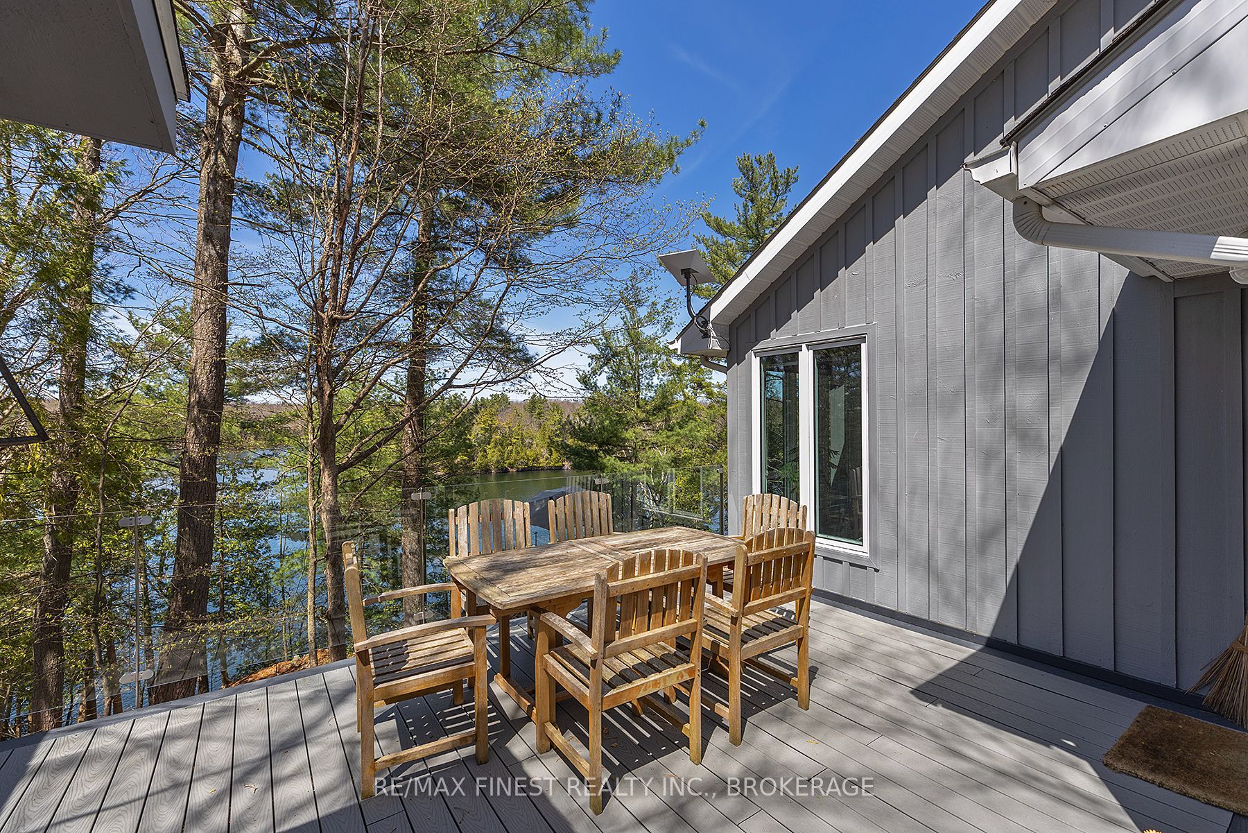 1150 Deer Park Lane