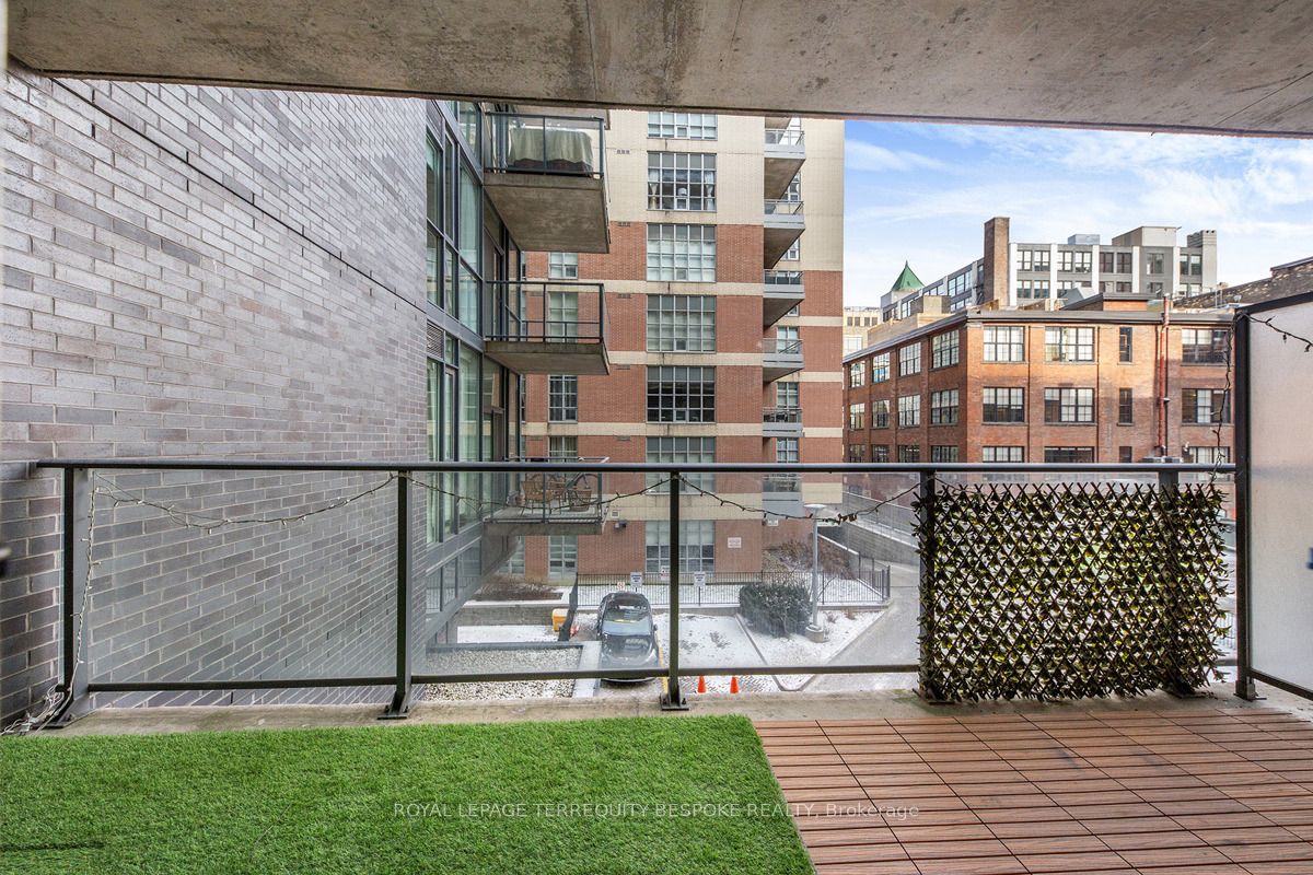 478 King Street W, #202