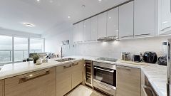 488 University Avenue 4411