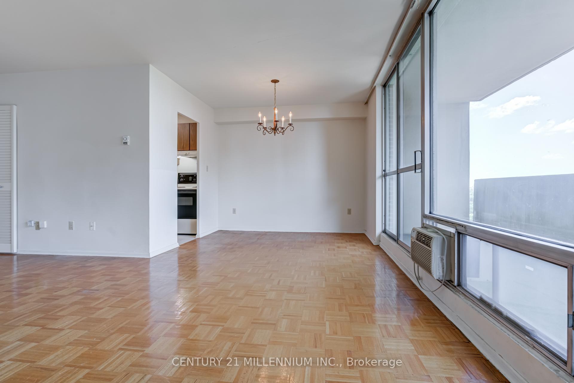 3 Bedrooms Condo at 5 Massey, Toronto For sale