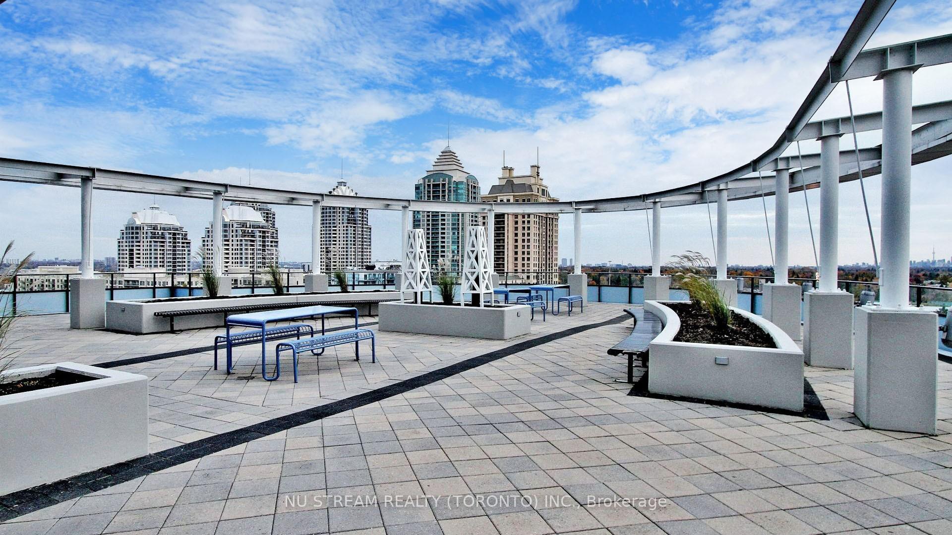 2 Bedrooms Condo at 2885 Bayview, Toronto For sale