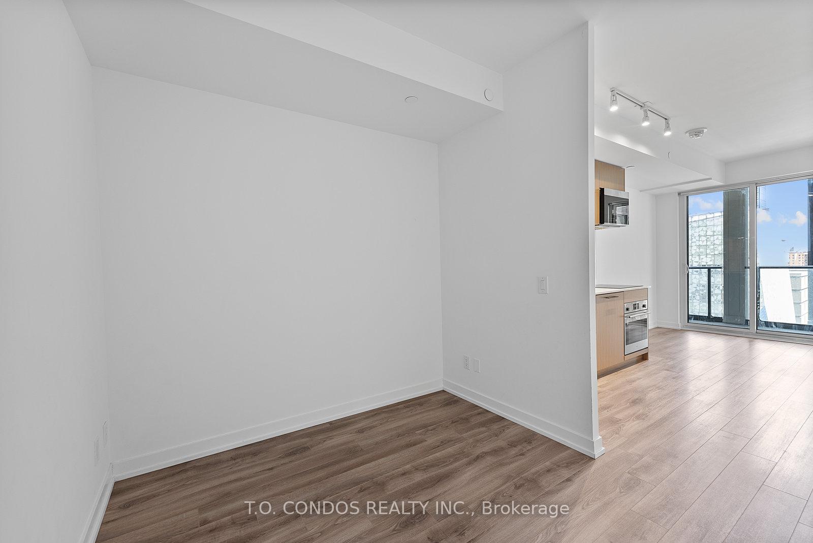 1 Bedroom Condo at 20 Edward,  Toronto For sale