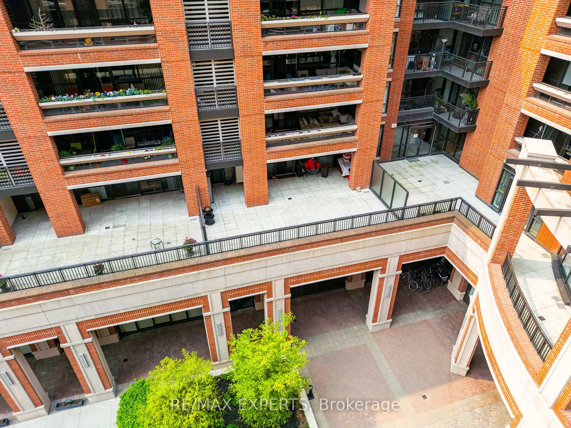 2 Bedrooms Condo at 830 Lawrence, Toronto For sale