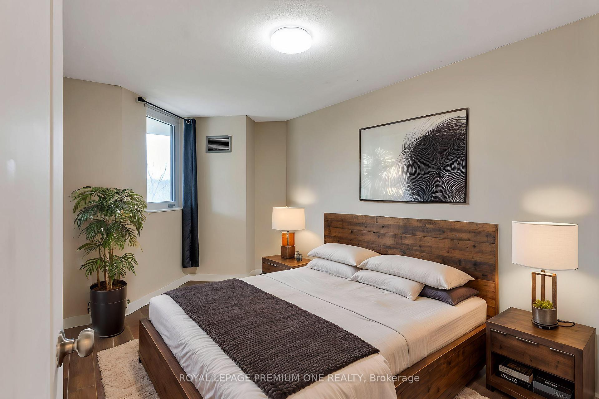3 Bedrooms Condo at 238 Albion,  Toronto For sale
