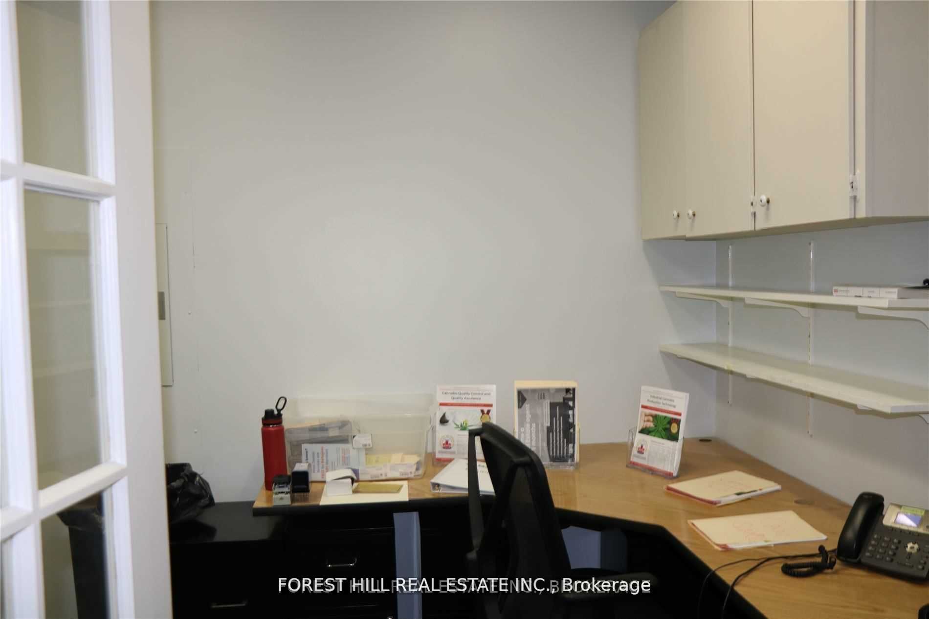 44 Queen Street E, #Main Floor