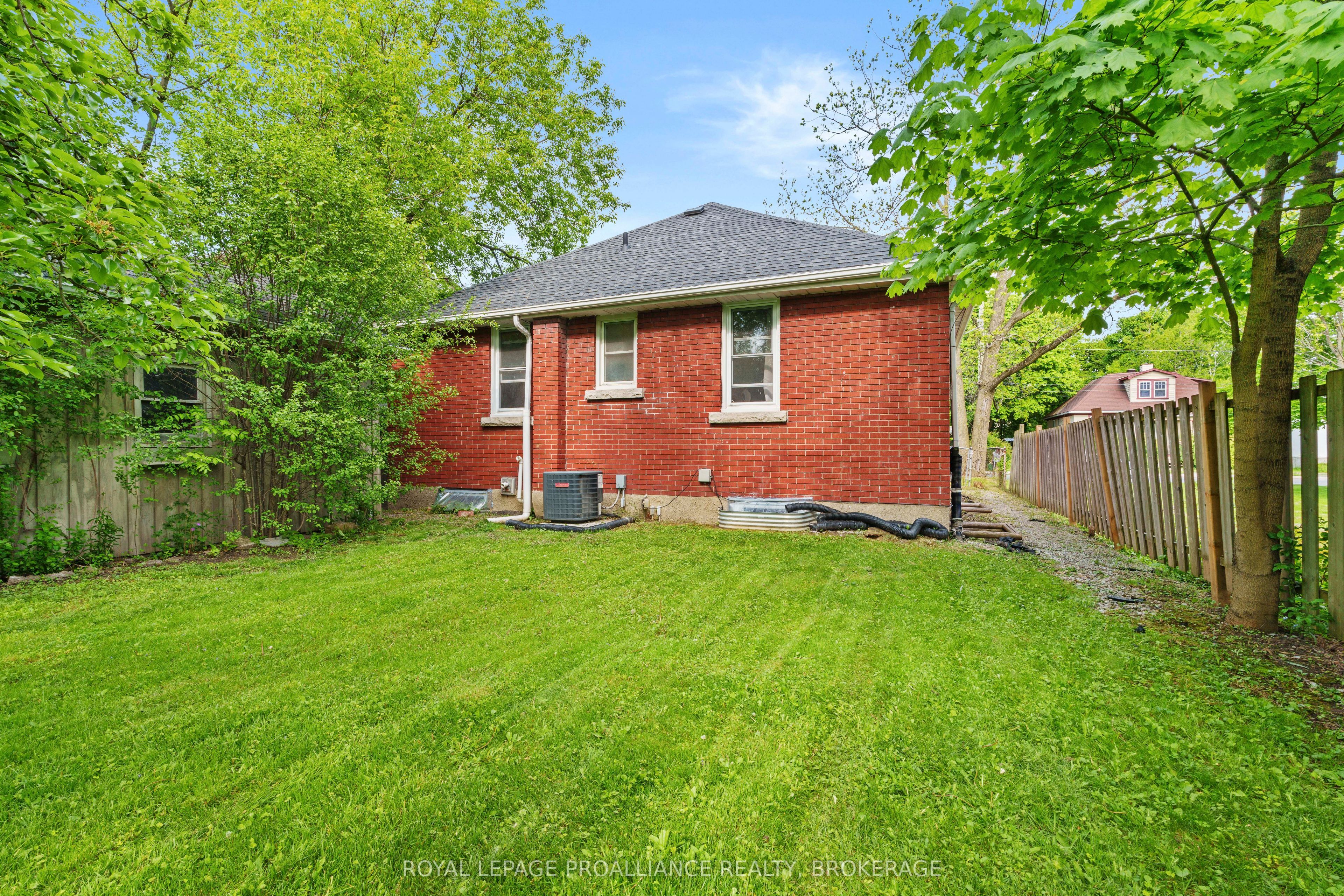 168 MacDonnell Street