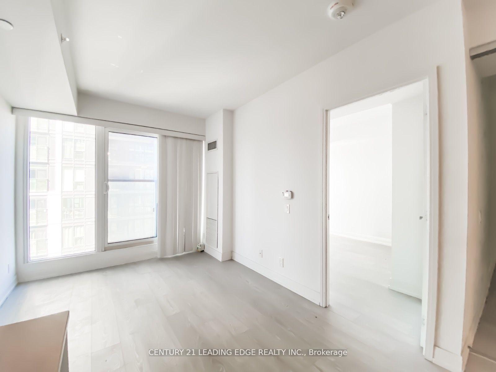 2 Bedrooms Condo at 181 Dundas, Toronto For sale