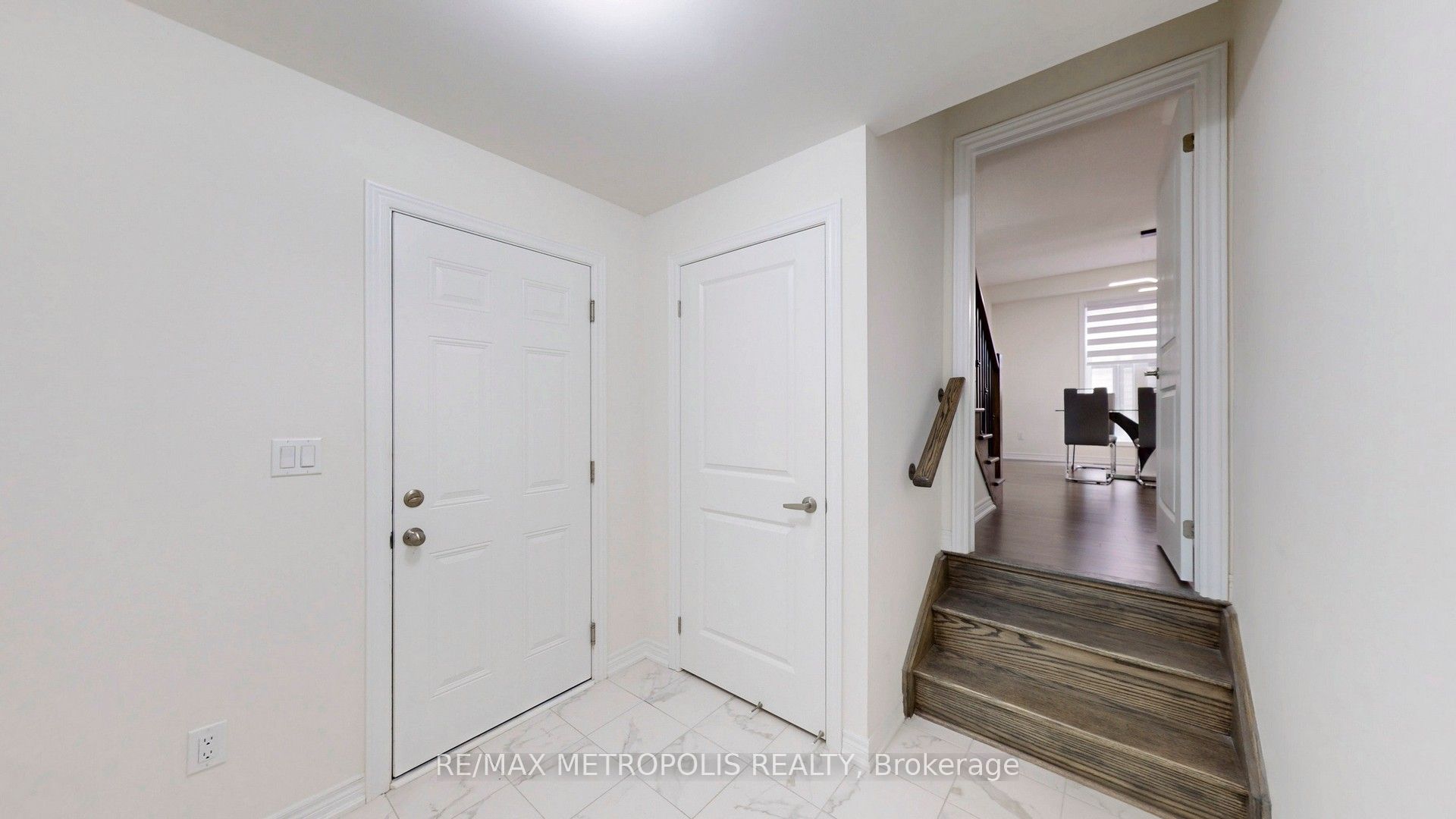 1315 Davis Loop