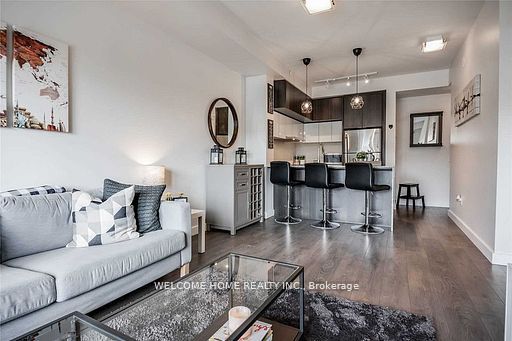 #301 - 5005 Harvard Road, Mississauga, ON L5M 0W5