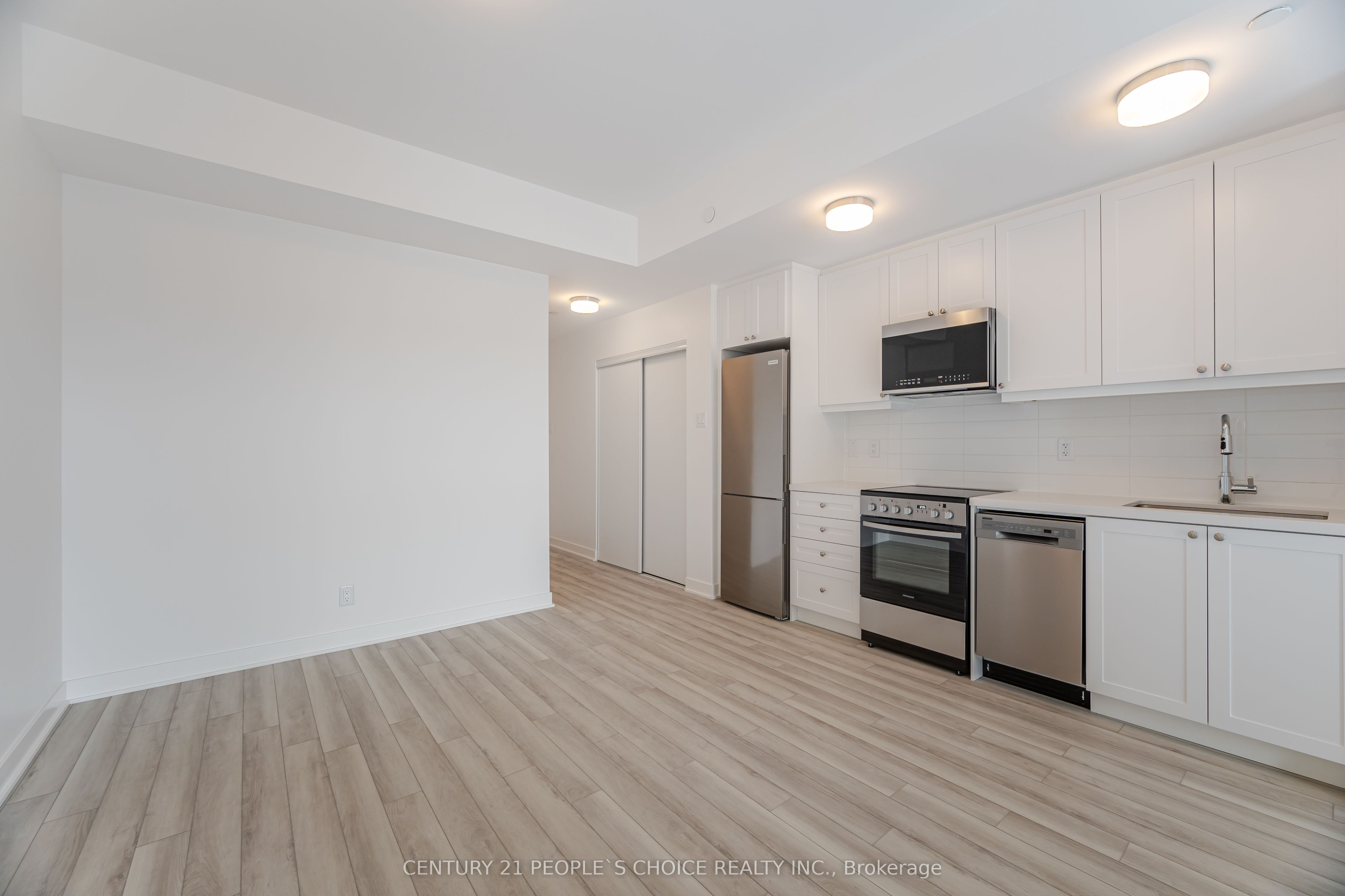 55 Clarington Boulevard, #601
