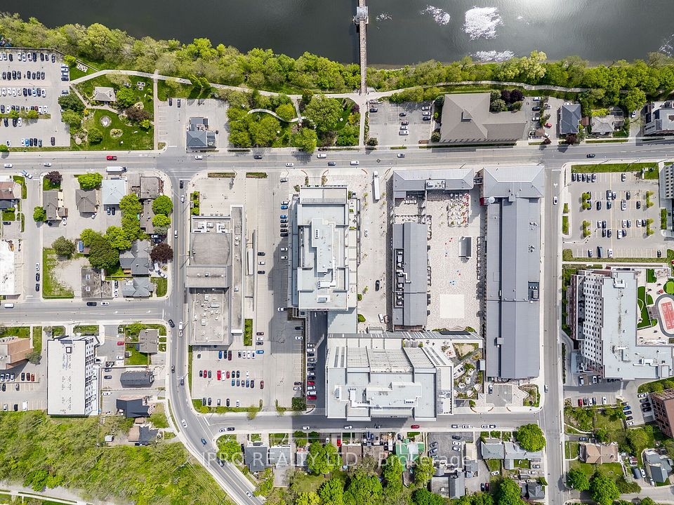 #802 - 50 Grand Avenue, Cambridge, ON N1S 2L8