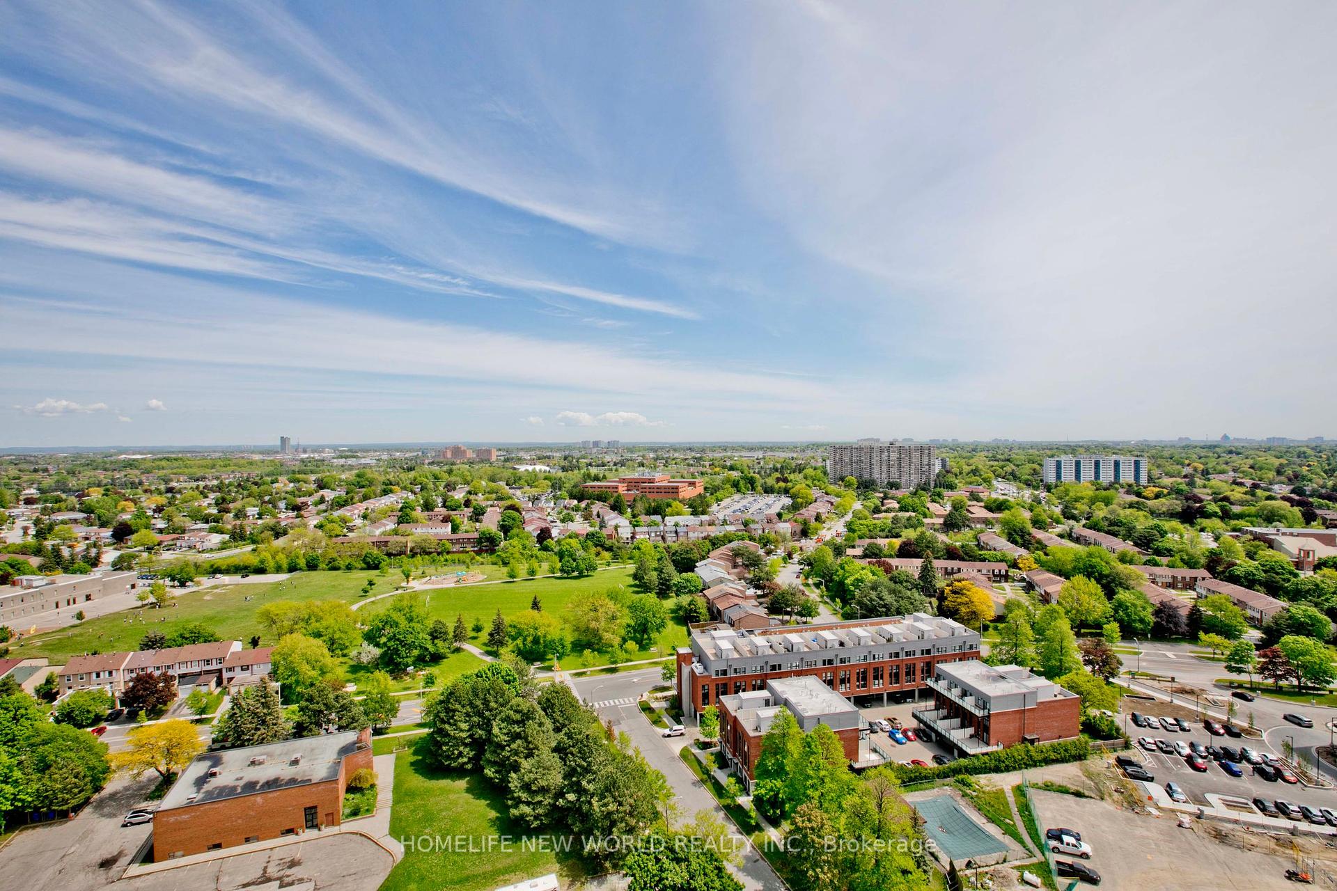 3 Bedrooms Condo at 100 Echo, Toronto For sale