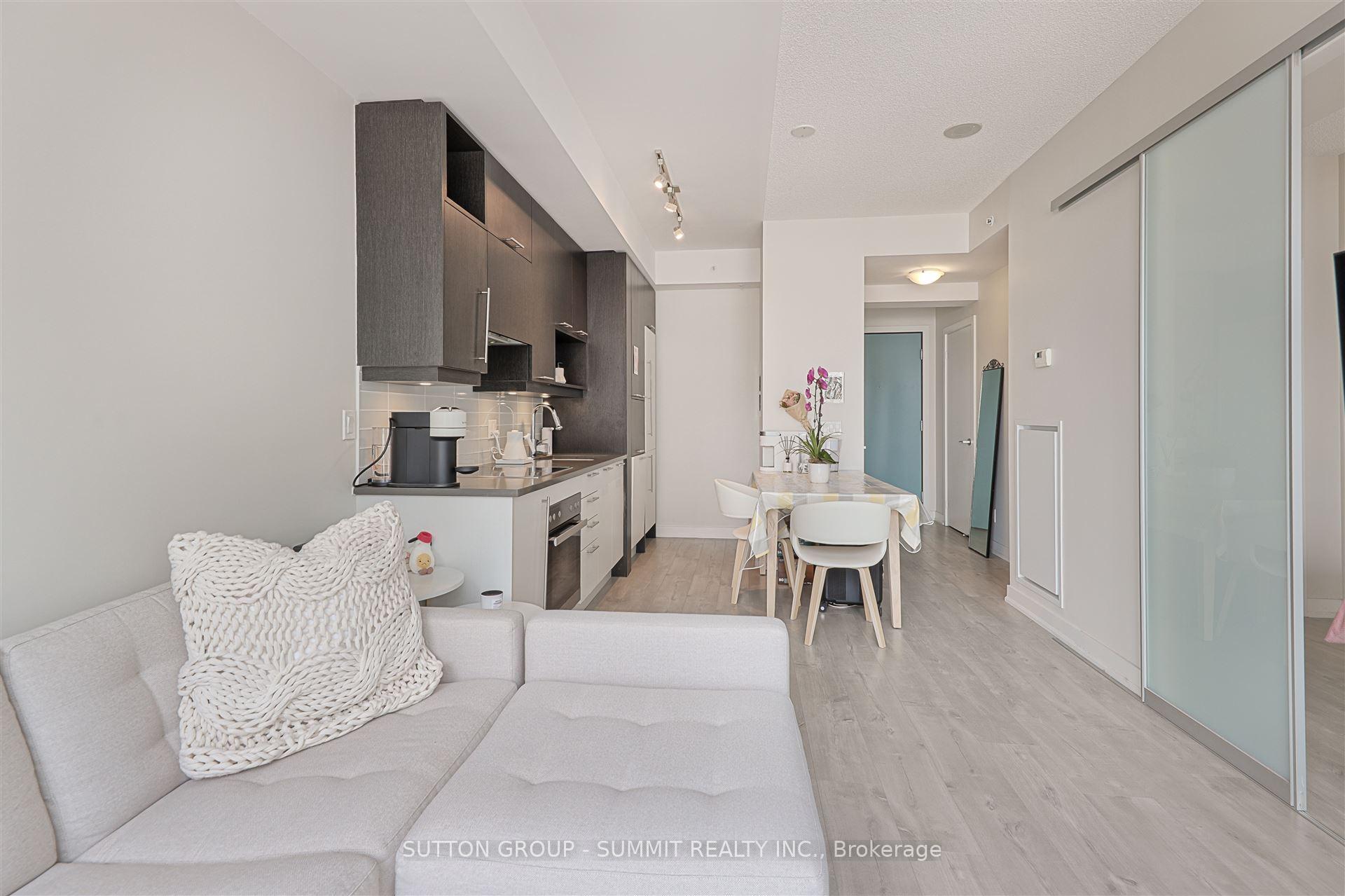 1 Bedroom Condo at 30 NELSON, Toronto For sale