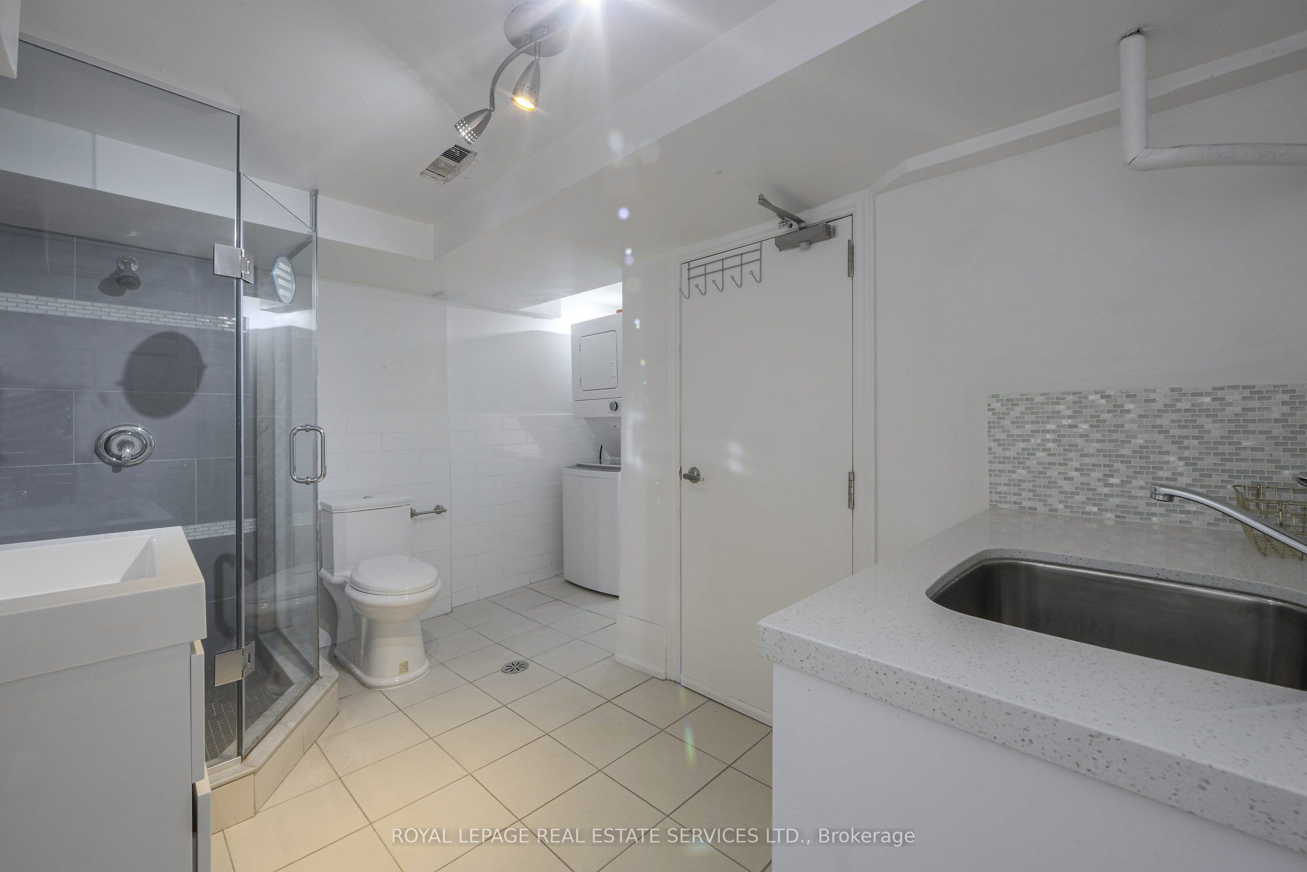 271 Albany Avenue, #1