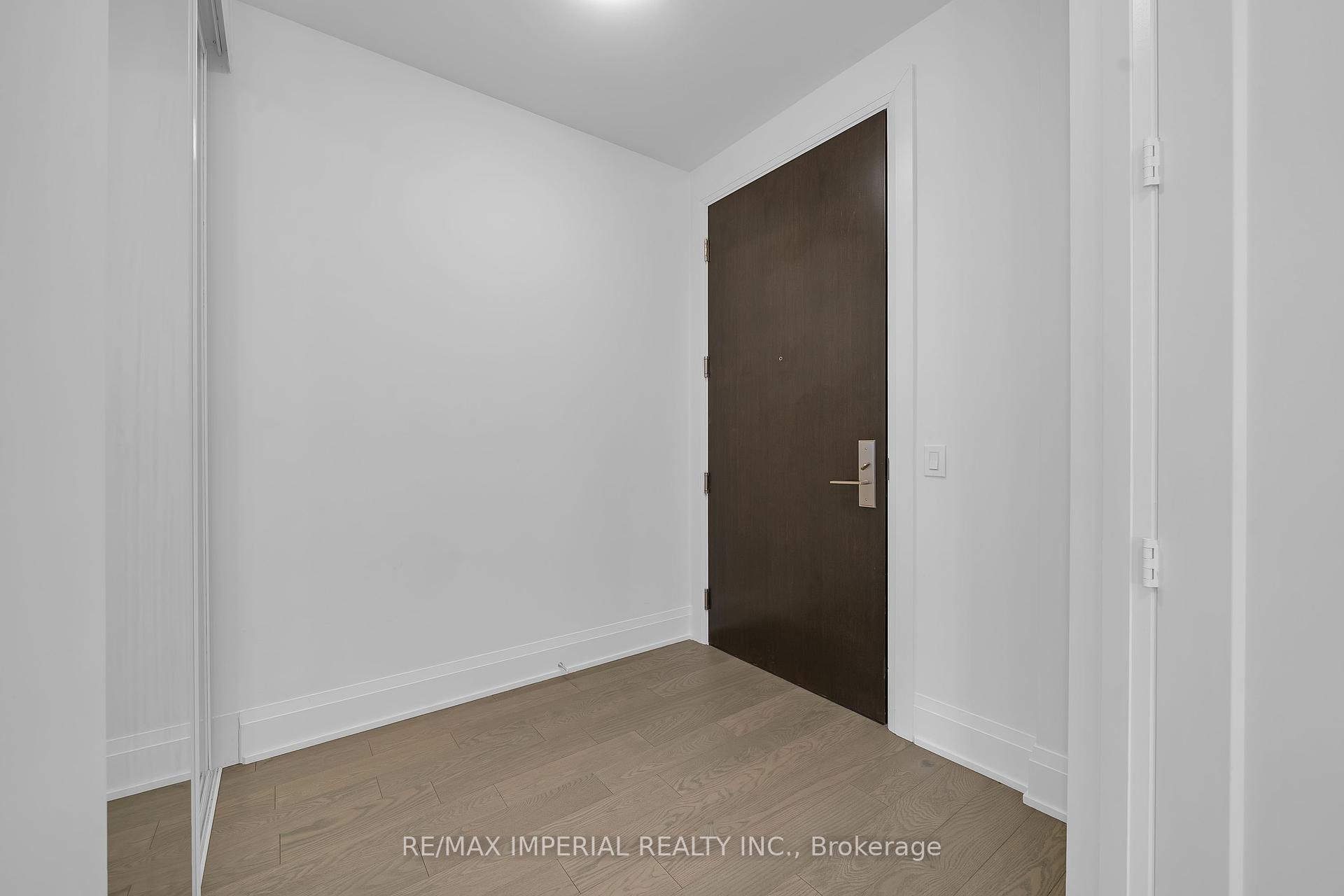 2 Bedrooms Condo at 9000 Jane,  Vaughan For sale
