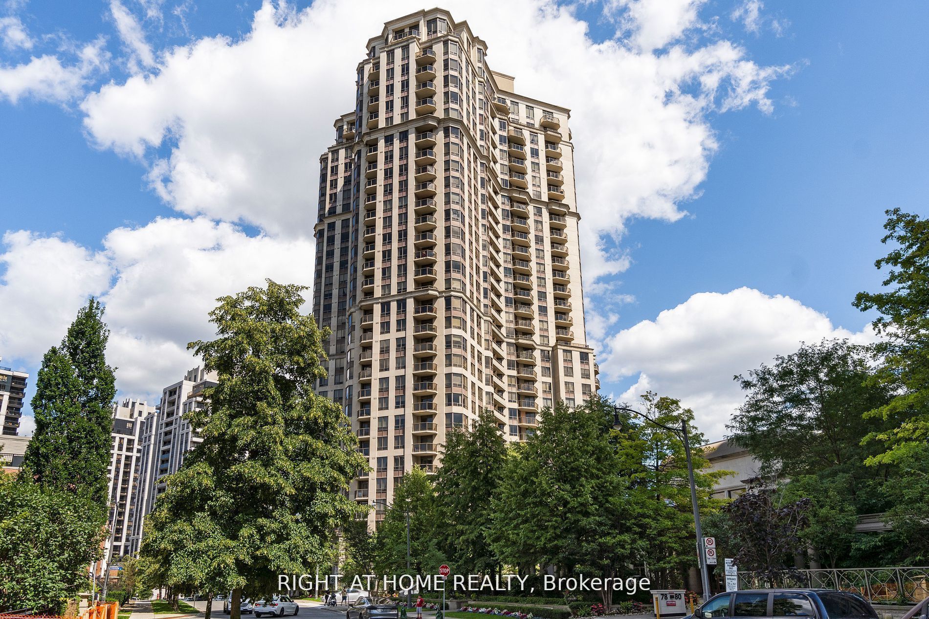 #1122 - 80 Harrison Garden Boulevard, Toronto, ON M2N 7E3