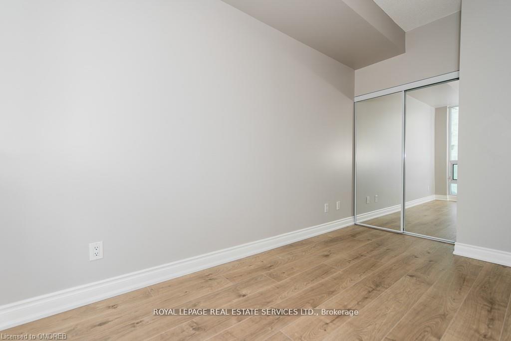 1 Bedroom Condo at 16 Yonge, Toronto For sale