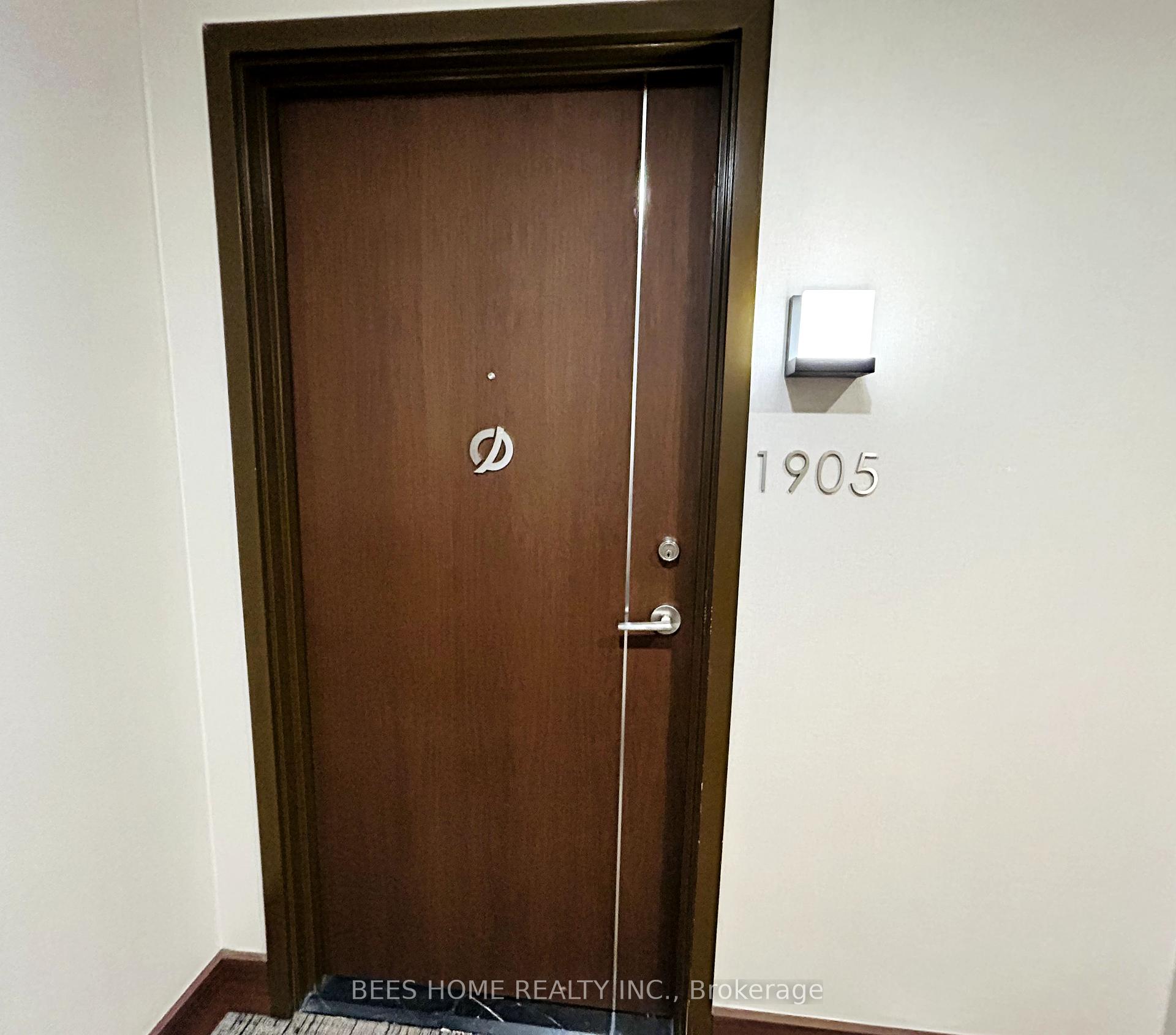 2 Bedrooms Condo at 115 McMahon, Toronto For sale