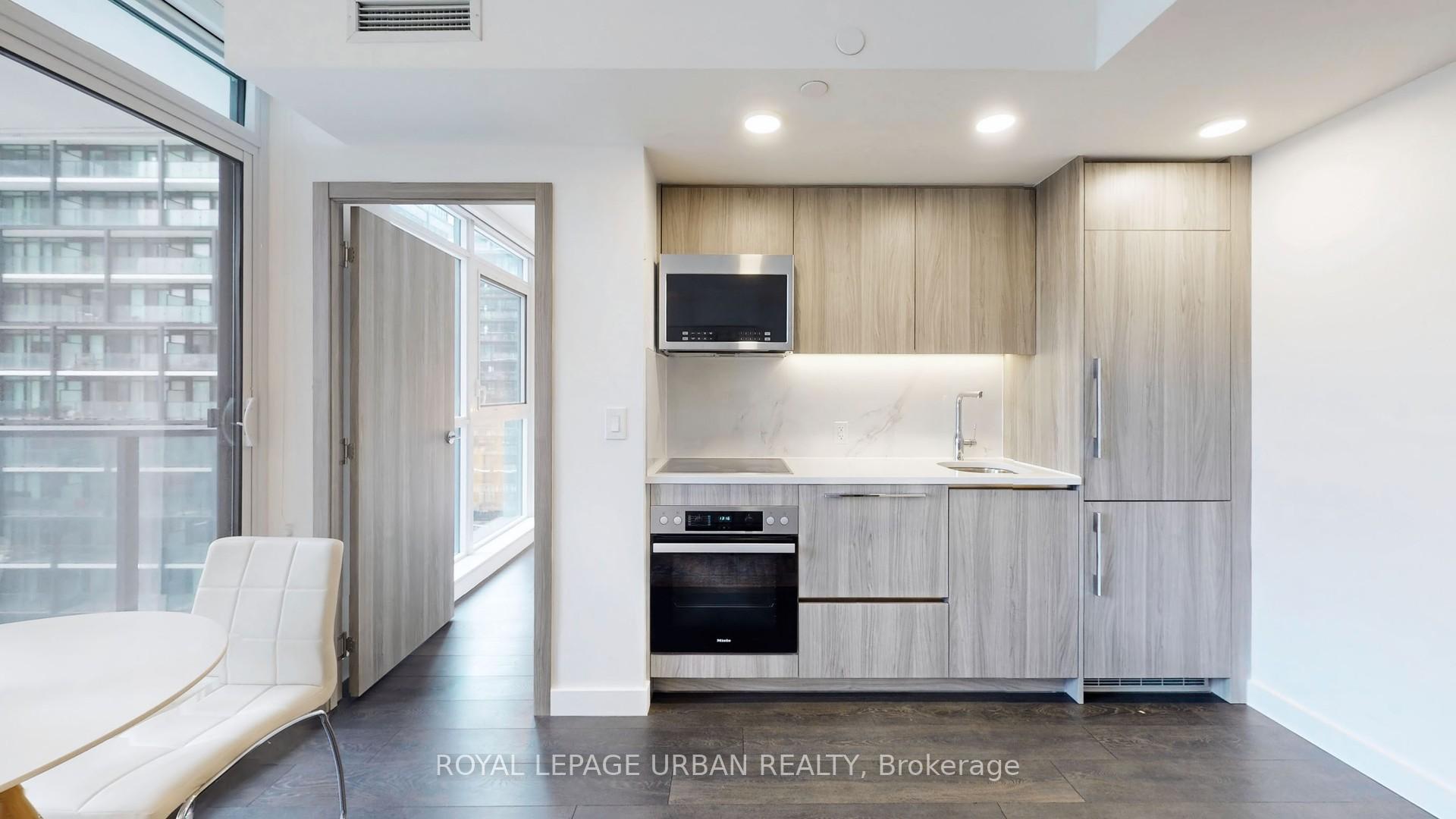 1 Bedroom Condo at 38 Widmer, Toronto For sale