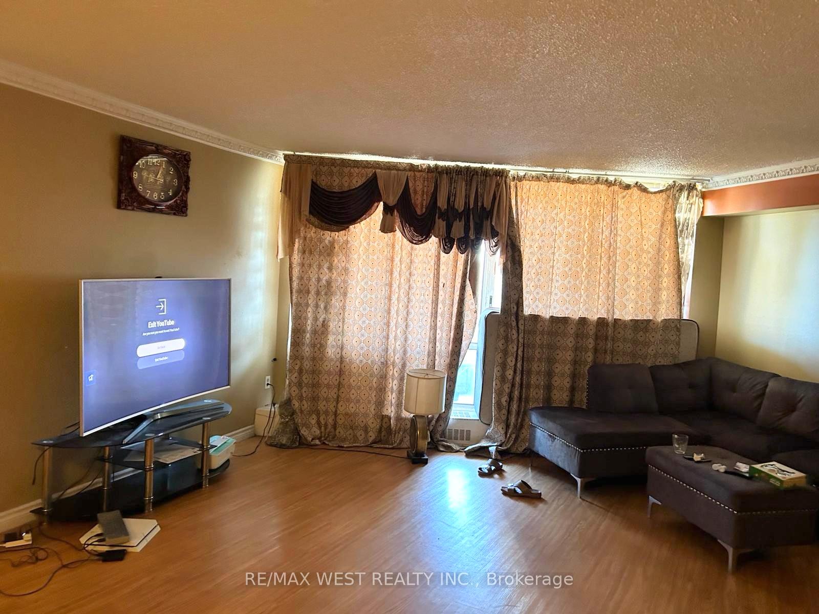2 Bedrooms Condo at 330 Dixon,  Toronto For sale