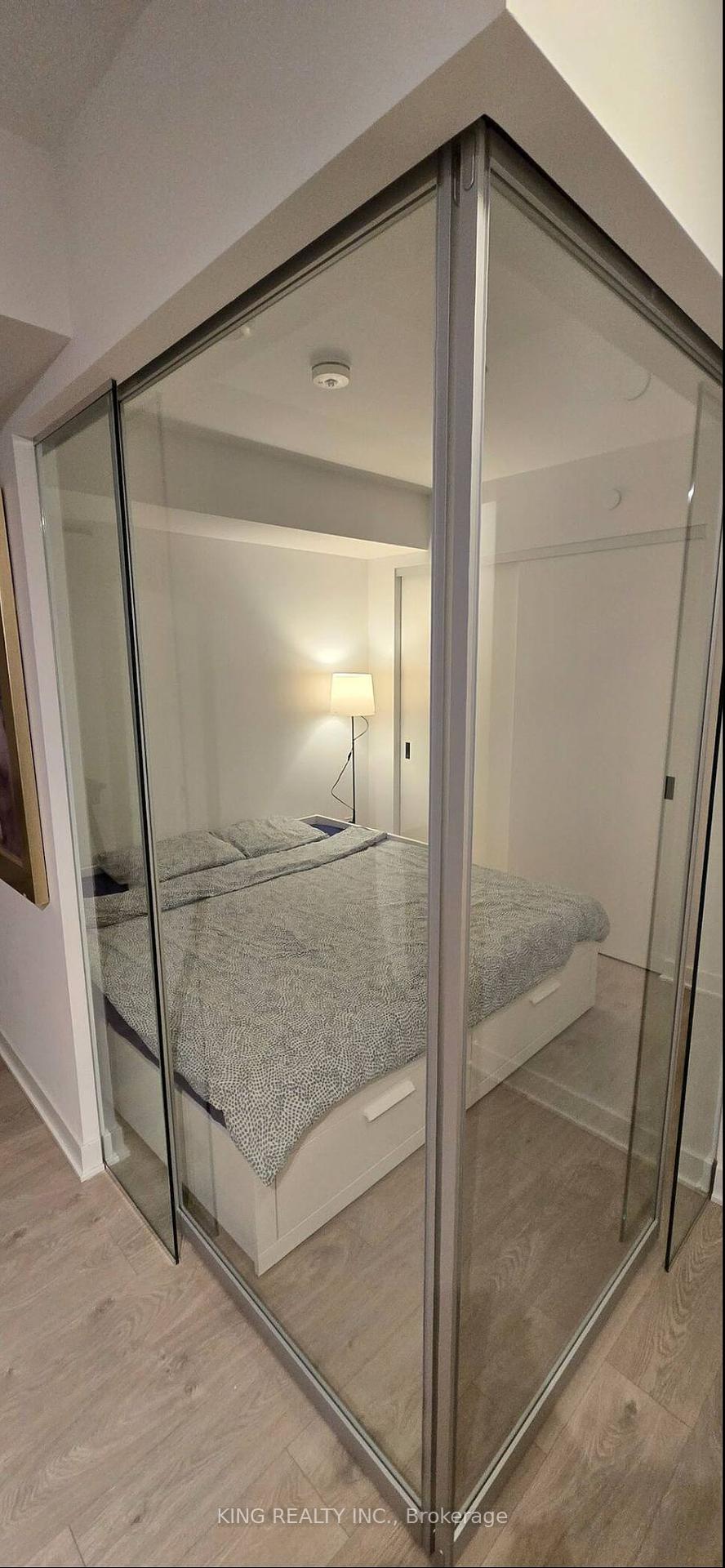 3 Bedrooms Condo at 36 Zorra,  Toronto For sale