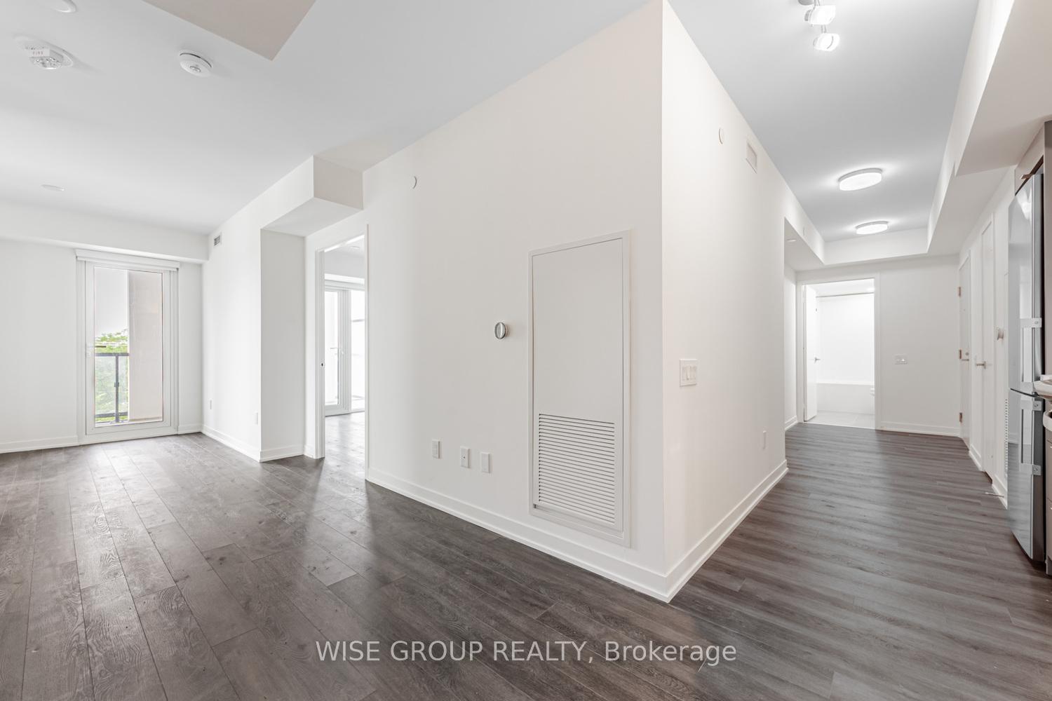 3 Bedrooms Condo at 500 Wilson, Toronto For sale