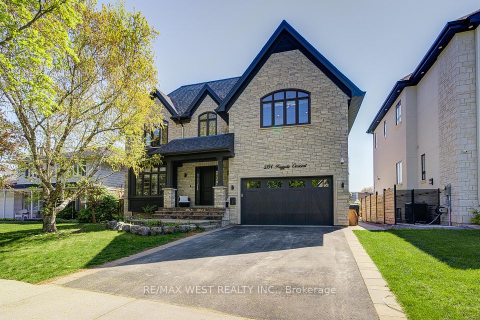 2194 Haygate