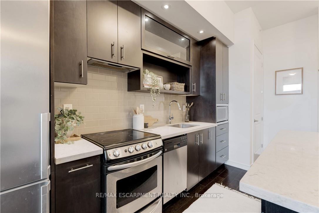 1 Bedroom Condo at 457 Plains, Burlington For sale