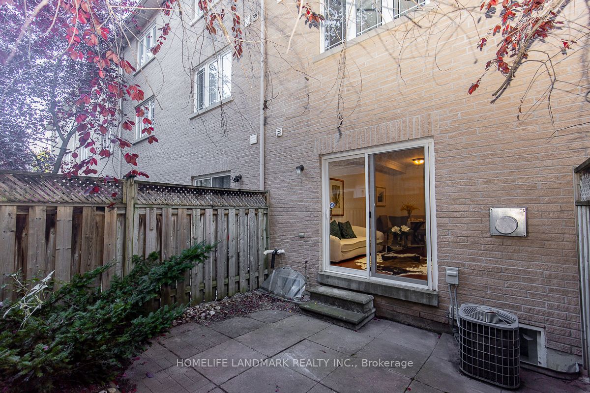 4 William Poole Way, #14